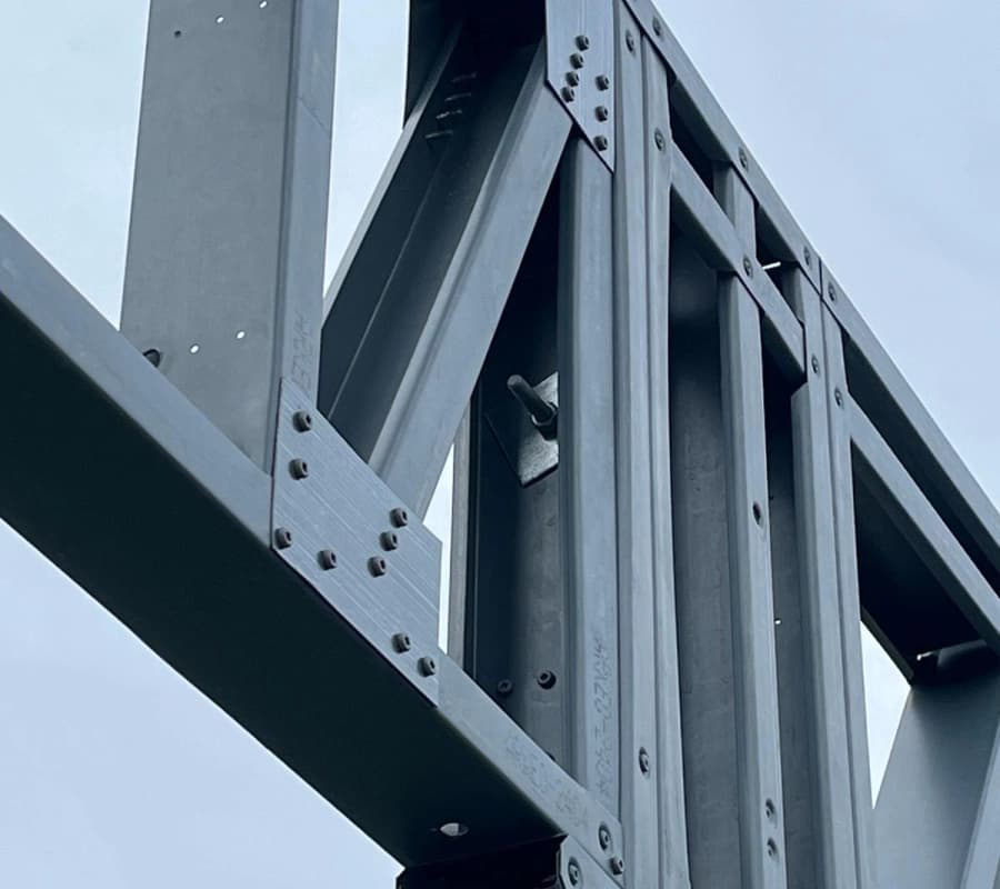 Ossature Light Steel Frame en acier léger galvanisé, profilés minces assemblés et boulonnés